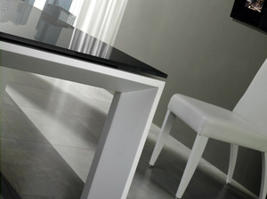 Detalle mesa Vega