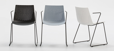Silla con brazos polipropileno color y acero negro