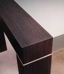 Detalle mesa Luarca