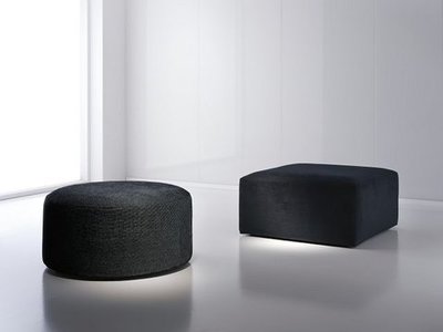 Poufs monobloque redondos y cuadrados